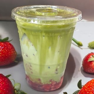 Oat Milk Strawberry Matcha (16 oz) - Iced