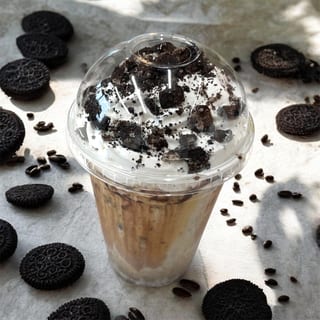 Dirty Oreo Latte (16 oz) - Iced